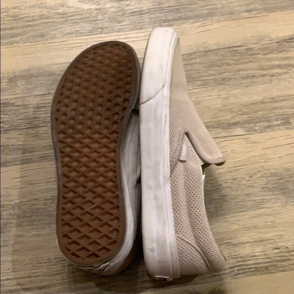 Vans - Picture 3 of 4